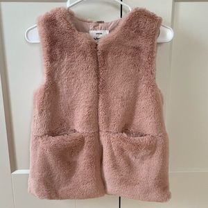 Zara Outerware Collection Girl's pink faux fur vest size 9/10 140cm
